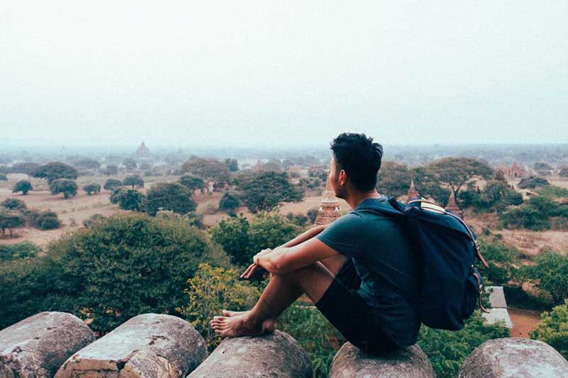 How to Have Fun Traveling Alone