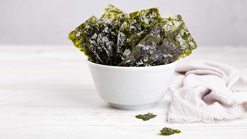 what vitamins and minerals are in seaweed